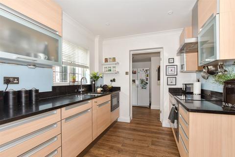 3 bedroom semi-detached house for sale, Comptons Lane, Horsham RH13