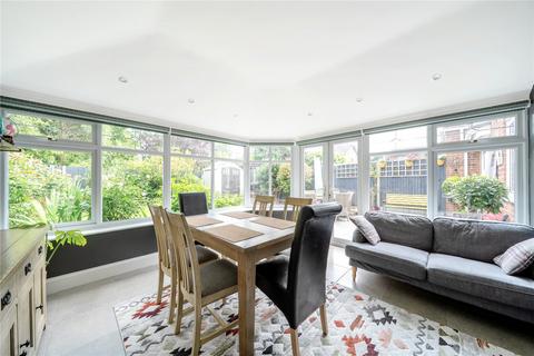 28 Cobbetts Walk, Bisley, Woking, GU24 9DU