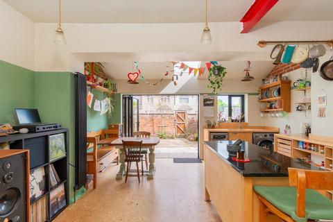 2 bedroom terraced house for sale, Downend Park, Horfield