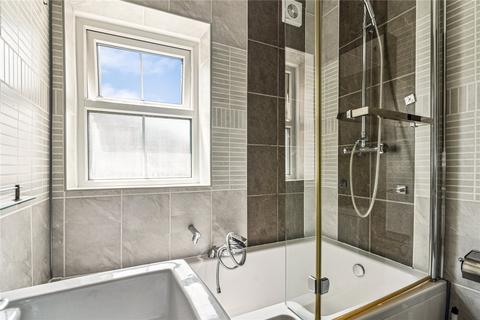 3 bedroom terraced house to rent, Byrne Road, London, SW12