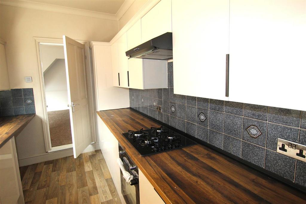 Fitted kitchen
