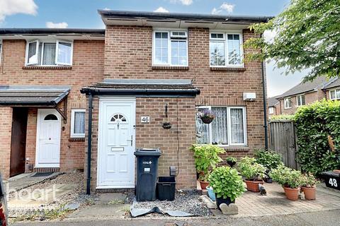 1 bedroom maisonette for sale, Laing Close, Hainault