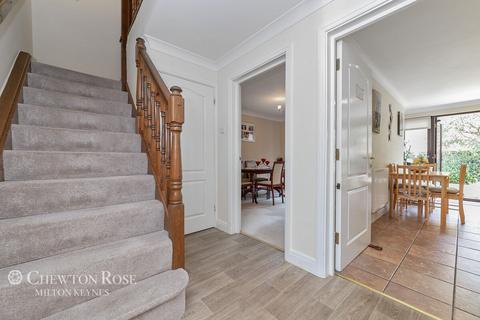 5 bedroom detached house for sale, Clare Croft, Middleton