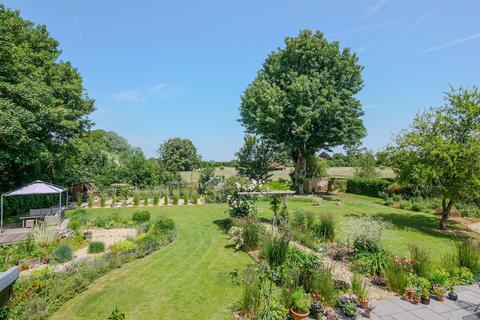 undefined, Court Drive, Shillingford OX10