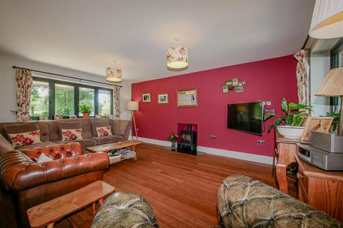 undefined, Court Drive, Shillingford OX10