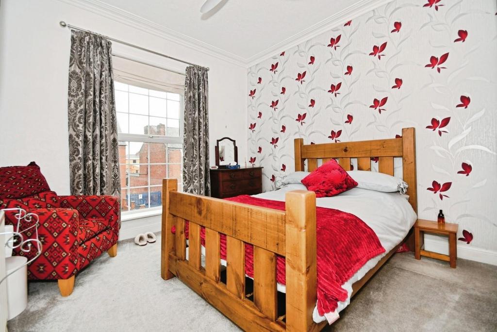 BEDROOM 2.jpg