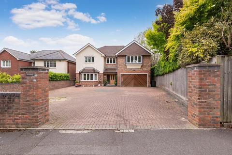 Wainscot School Lane, Stoke Poges, Slough, SL2 4QA