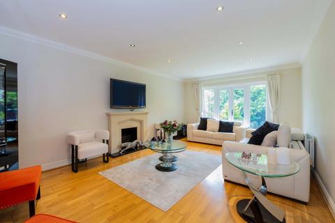 Wainscot School Lane, Stoke Poges, Slough, SL2 4QA