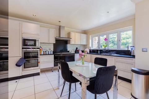 Wainscot School Lane, Stoke Poges, Slough, SL2 4QA
