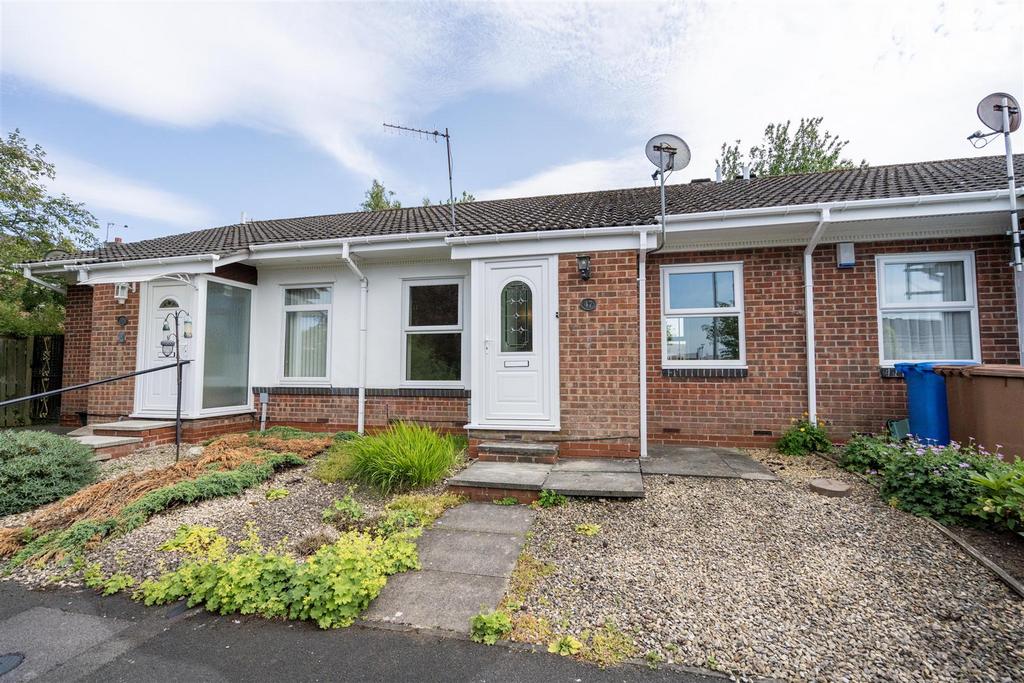 Merley Gate, Morpeth 2 bed bungalow - £850 pcm (£196 pw)