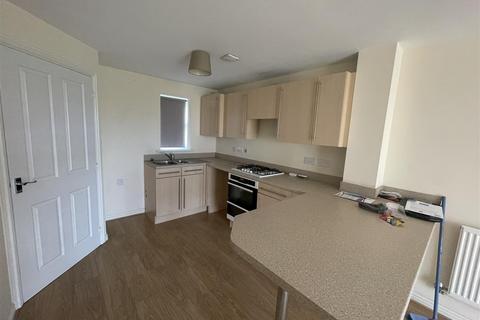 2 bedroom semi-detached house to rent, Heol Waungron, Kidwelly SA17