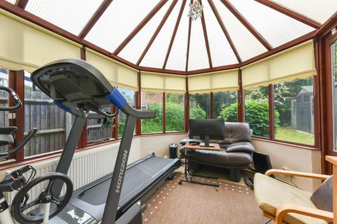 10 Redding Close, Dartford, DA2 6NB