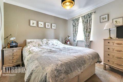 4 bedroom detached house for sale, West Green Avenue, Barnsley