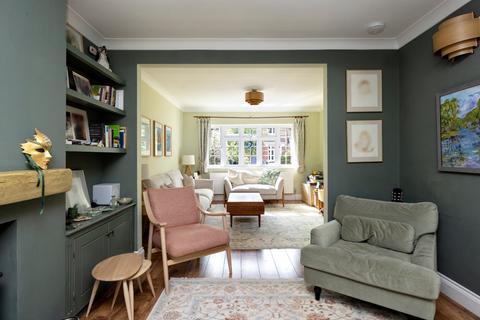 32 Matham Road, East Molesey, KT8 0SU