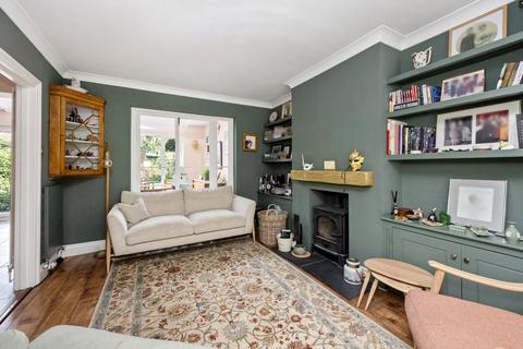 32 Matham Road, East Molesey, KT8 0SU