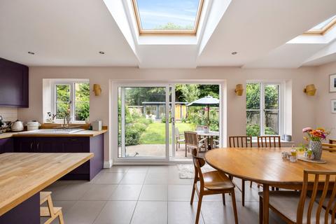 32 Matham Road, East Molesey, KT8 0SU