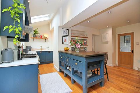 11 Crosley View, Bingley, BD16 4QZ