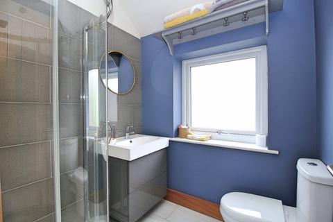 11 Crosley View, Bingley, BD16 4QZ
