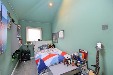 11 Crosley View, Bingley, BD16 4QZ
