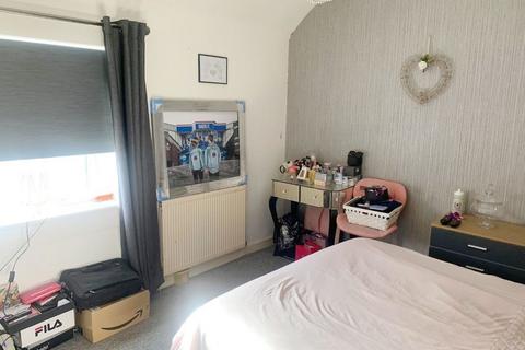 3 bedroom flat for sale, Kirklandneuk Road, Renfrew PA4