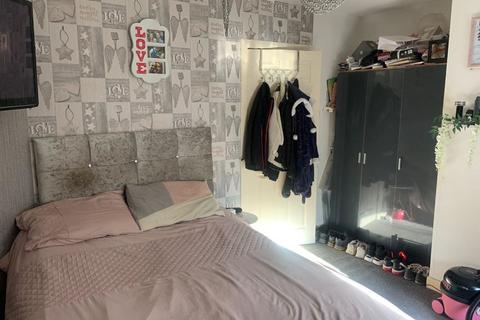 3 bedroom flat for sale, Kirklandneuk Road, Renfrew PA4