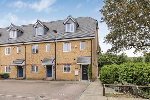 40 Stilwell Close, Orpington, BR5 3FA