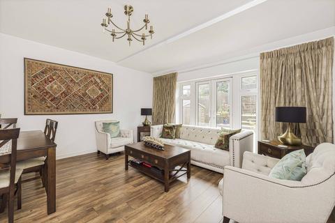 40 Stilwell Close, Orpington, BR5 3FA