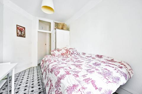 Talgarth Road, Barons Court, London, W14