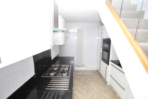 2 bedroom terraced house for sale, Highfield Road, Idle