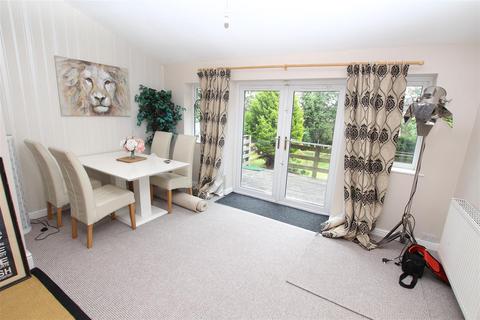 2 bedroom terraced house for sale, Highfield Road, Idle