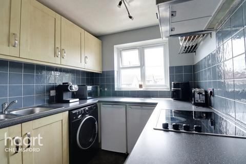 1 bedroom apartment for sale, Thornborough Avenue, CHELMSFORD