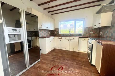 3 bedroom detached bungalow for sale, Halkyn Road, ., Flint, Flintshire, CH6 5HT