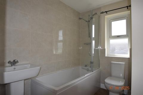 2 bedroom house to rent, Emily Mews, Lawrence Street, York