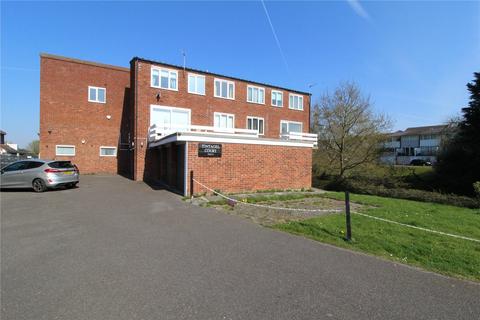 2 bedroom maisonette to rent, Berkeley Drive, Hornchurch, RM11