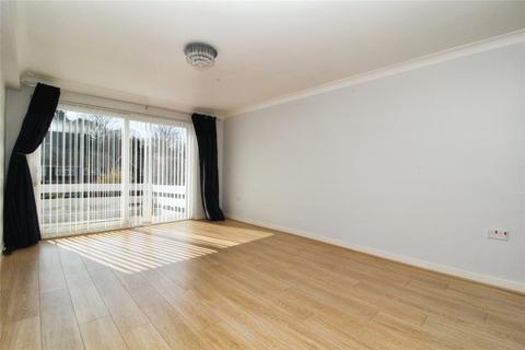 2 bedroom maisonette to rent, Berkeley Drive, Hornchurch, RM11