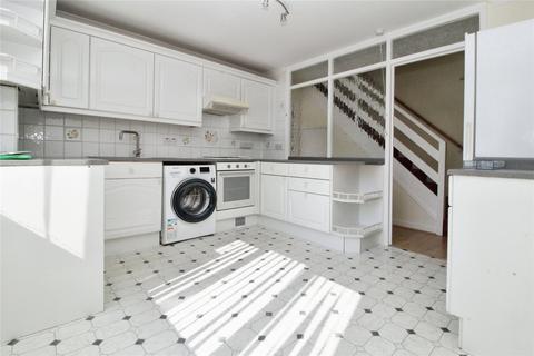 2 bedroom maisonette to rent, Berkeley Drive, Hornchurch, RM11
