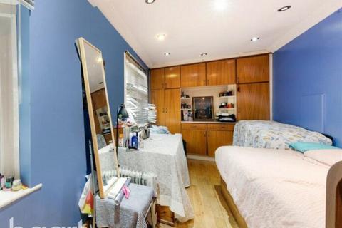 102 Green Lane, Thornton Heath, CR7 8BH