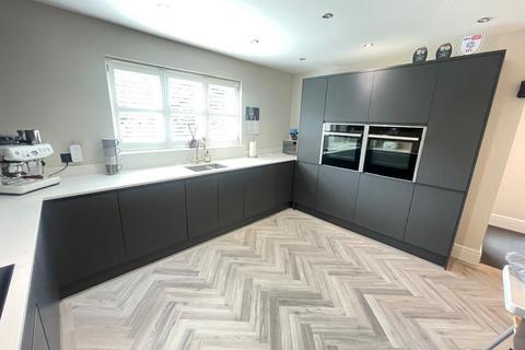 5 bedroom detached house for sale, Ropes Drive, Kesgrave IP5