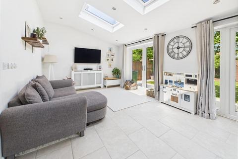 65 Alders Green, Gloucester, GL2 9HJ