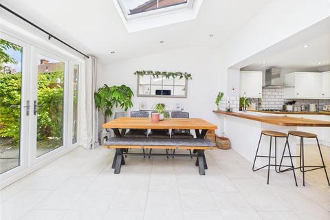 65 Alders Green, Gloucester, GL2 9HJ