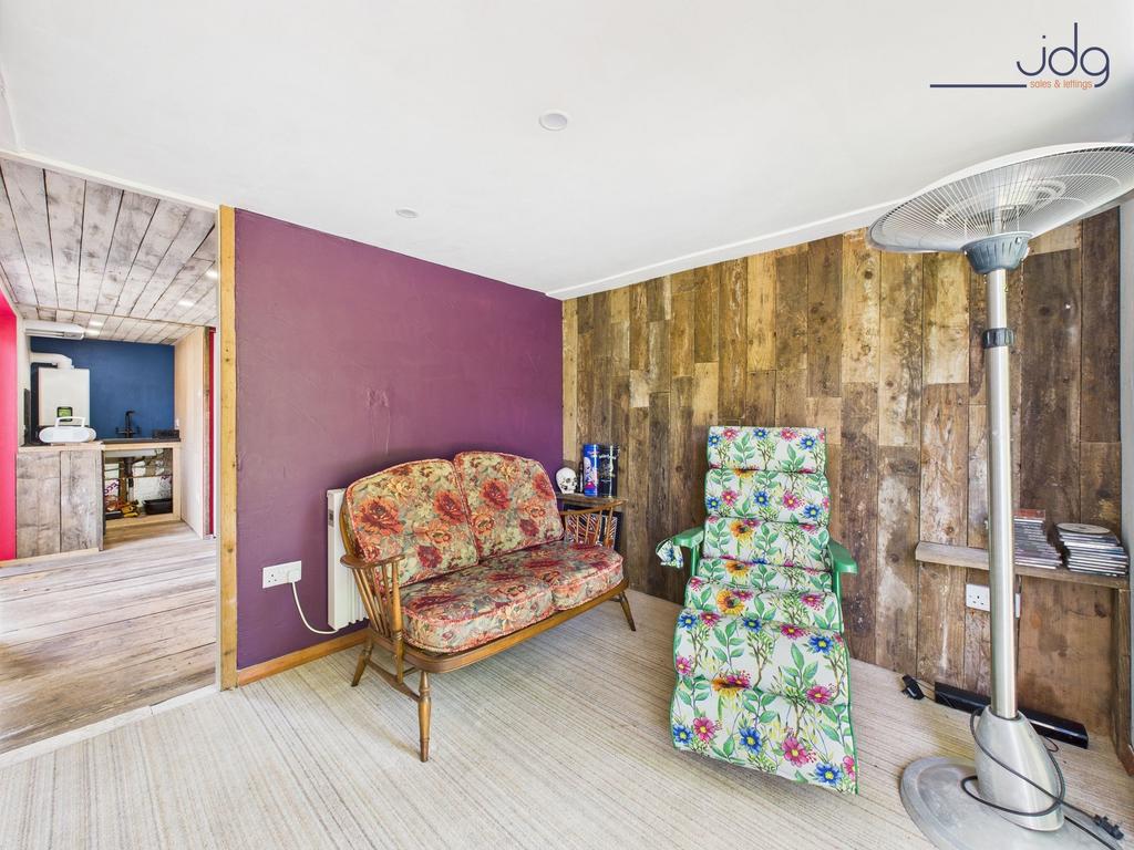 Converted Garage - Snug