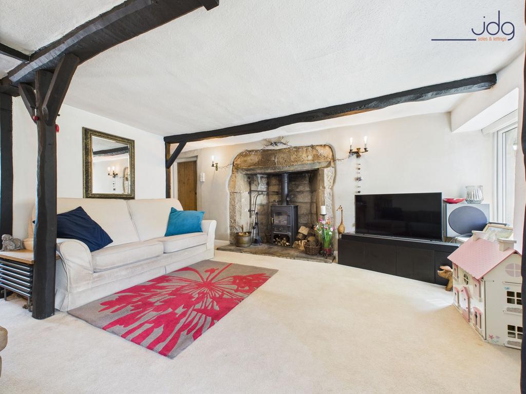 Cosy Lounge with exposed beams and Ingle-nook...