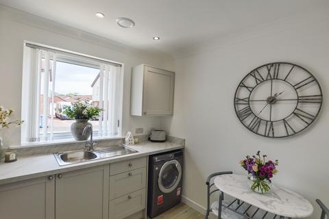 39 Caledonia Crescent, Ardrossan, KA22 8LW