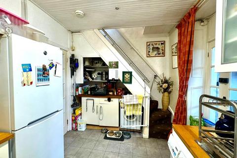 2 bedroom terraced house for sale, Ripponden Road, Oldham