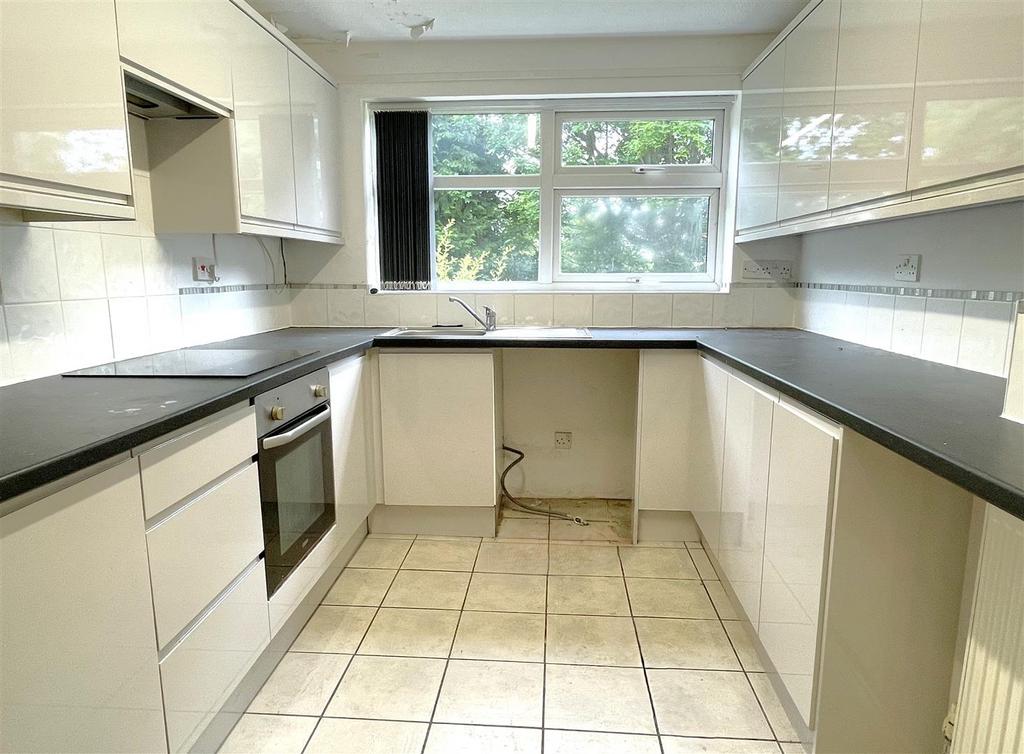 Kitchen.JPG