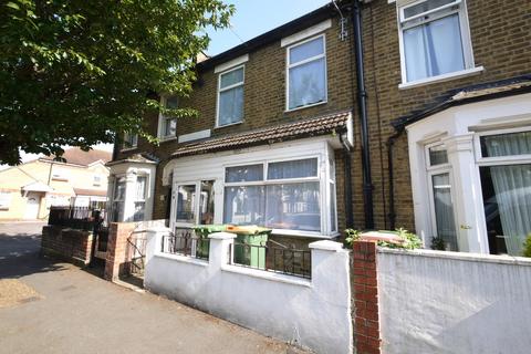 2 bedroom terraced house to rent, Dundee Road, London, E13