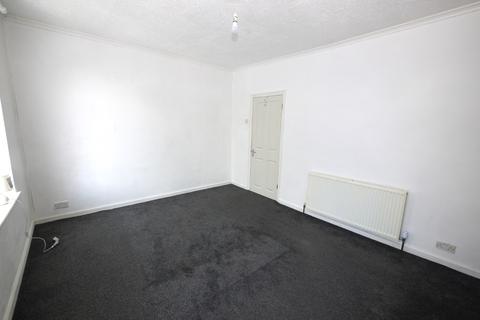 2 bedroom terraced house to rent, Dundee Road, London, E13