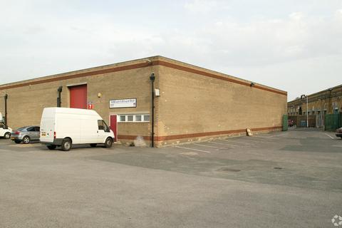 Warehouse to rent, Blackhorse Rd London SE8 5HY