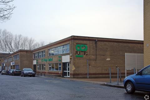 Warehouse to rent, Blackhorse Rd London SE8 5HY