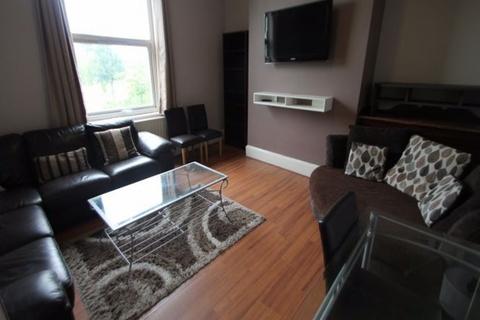 8 bedroom house to rent, Burley Road, Leeds LS3